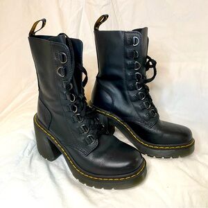 Dr. Martens Chesney Leather Flared 7 38 Heel Lace Up Black boots